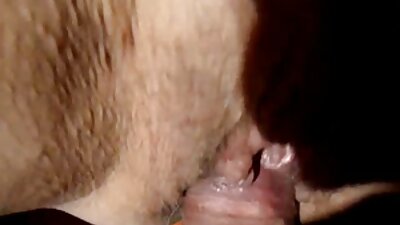 Penetración profunda y follada en el culo de una mujer desnuda después de una mamada. videos xxx jovencitas caseros