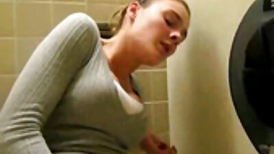 Genial sexo videos caseros de gritonas ruso en los agujeros de una puta tetona.